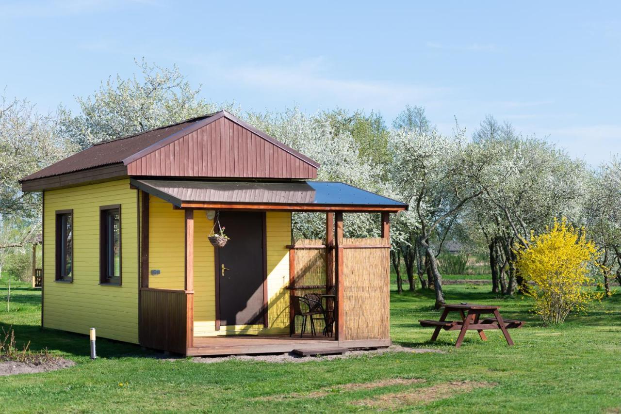Hotel Ergli Bernāti Exteriér fotografie
