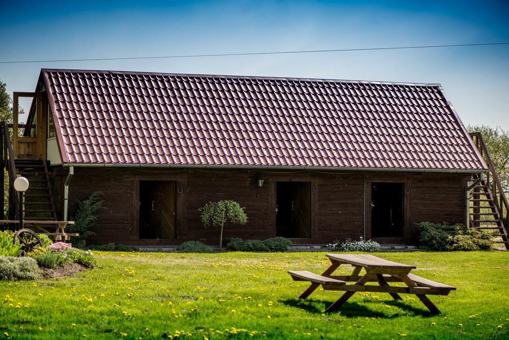 Hotel Ergli Bernāti Exteriér fotografie